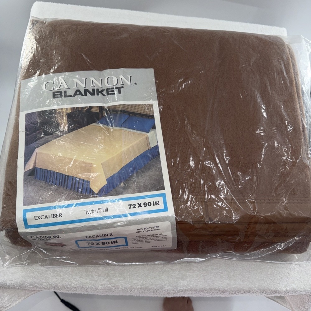Cannon Brown Polyester Plymouth Blanket Twin/Full Nylon Satin Binding 72"X90"